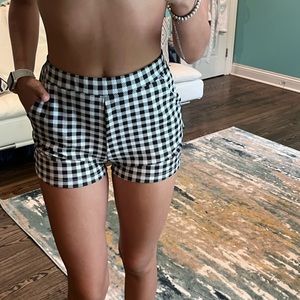 never worn shein stretchy plaid shorts
